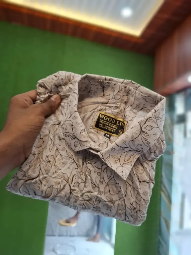 Men's Shirt (L)